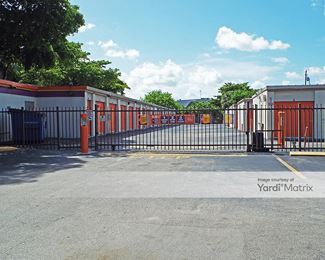 Photo 2 of Public Storage - 18450 NE 5th Avenue, Miami, FL