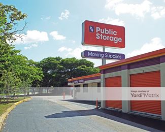 Photo 5 of Public Storage - 18450 NE 5th Avenue, Miami, FL