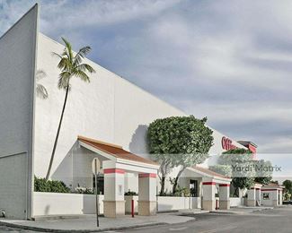 Photo 4 of Extra Space Storage - 5301 West 20th Avenue, Hialeah, FL