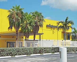 Photo 2 of Safeguard Self Storage - 16701 Park Centre Blvd, Miami, FL