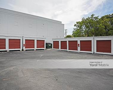 Storage Units for Rent available at 4920 NW 7th Street, Miami, FL 33126