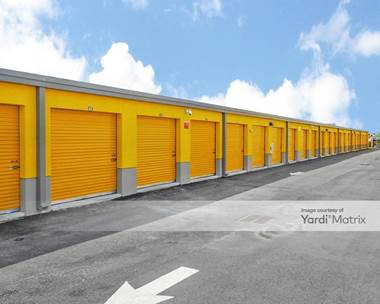 Storage Units for Rent available at 11455 NW 7th Avenue, Miami, FL 33168