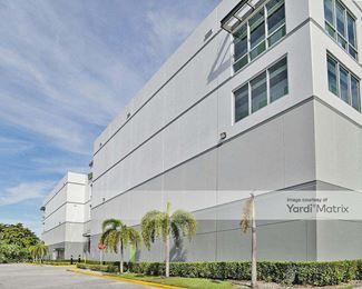 Photo 3 of Extra Space Storage - 640 NW 133rd Street North, Miami, FL