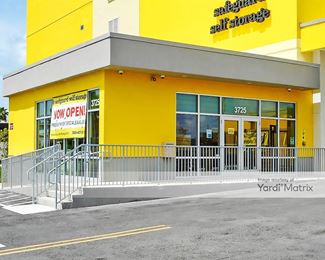 Photo 4 of Safeguard Self Storage - 3725 NW 27th Avenue, Miami, FL