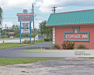 Photo 1 of StorageMart - 13990 McGregor Blvd, Fort Myers, FL