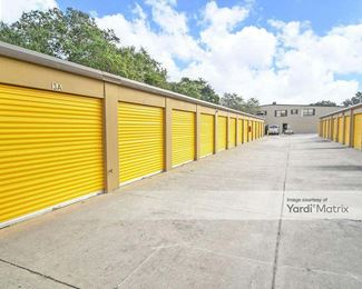 Photo 2 of Extra Space Storage - 5005 Englewood Road, Venice, FL