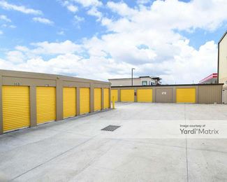 Photo 4 of Extra Space Storage - 5005 Englewood Road, Venice, FL