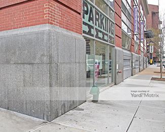 Photo 2 of Manhattan Mini Storage - 401 East 110th Street, New York, NY