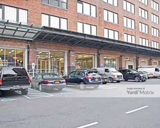 Photo 4 of Manhattan Mini Storage - 401 East 110th Street, New York, NY