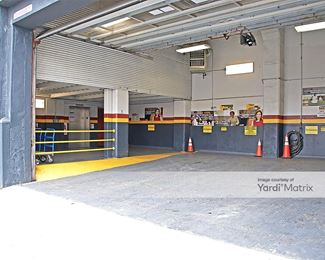 Photo 5 of Manhattan Mini Storage - 980 4th Avenue, Brooklyn, NY