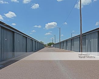 Photo 3 of Best Little Warehouse in Texas - 2409 Quamasia Avenue, Mcallen, TX
