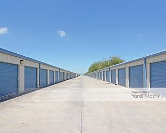 Photo 4 of Move It Self Storage - 317 North Shary Road, Mission, TX