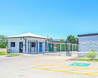 Photo 2 of Move It Self Storage - 304 West Griffin Pkwy, Mission, TX