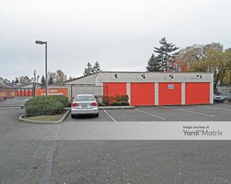 Photo 4 of Public Storage - 9830 Evergreen Way, Everett, WA