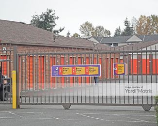 Photo 5 of Public Storage - 9830 Evergreen Way, Everett, WA