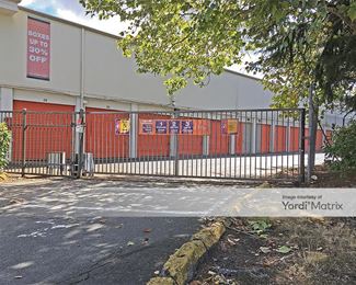 Photo 3 of Public Storage - 724 8th Street, Kirkland, WA