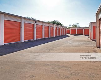 Photo 2 of Public Storage - 10100 North Interstate 35, Austin, TX