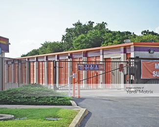 Photo 4 of Public Storage - 8128 North Lamar Blvd, Austin, TX
