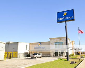 Photo 1 of Extra Space Storage - 2216 South Interstate 35, San Marcos, TX