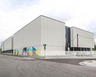 Photo 2 of Extra Space Storage - 1000 East 50th Street, Austin, TX