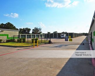 Photo 2 of Extra Space Storage - 1928 Brumlow Avenue, Southlake, TX