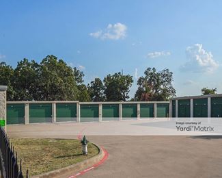 Photo 4 of Extra Space Storage - 1928 Brumlow Avenue, Southlake, TX