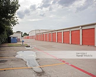 Photo 3 of Public Storage - 3309 Alma Drive, Plano, TX