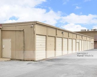 Photo 3 of Southern Star Self Storage - 1100 East Plano Pkwy, Plano, TX