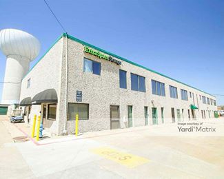 Photo 2 of Extra Space Storage - 4015 Beltline Road, Addison, TX