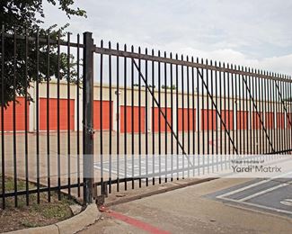 Photo 2 of Public Storage - 2200 K Avenue, Plano, TX