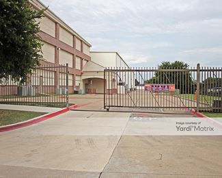 Photo 3 of Public Storage - 2200 K Avenue, Plano, TX