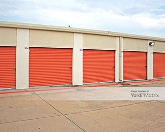 Photo 4 of Public Storage - 2200 K Avenue, Plano, TX