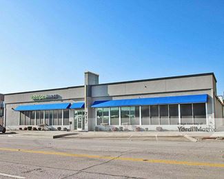Photo 3 of Extra Space Storage - 717 South Good Latimer Expwy, Dallas, TX