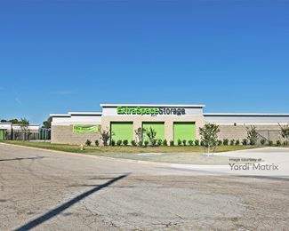 Photo 2 of Extra Space Storage - 9485 Lyndon B Johnson Fwy, Dallas, TX