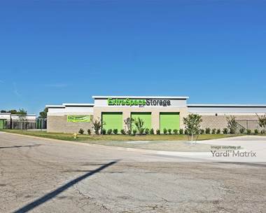 Storage Units for Rent available at 9485 Lyndon B Johnson Fwy, Dallas, TX 75243