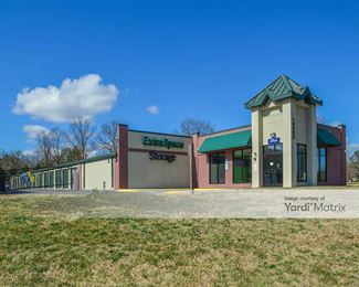 Photo 2 of Extra Space Storage - 10225 Washington Hwy, Glen Allen, VA