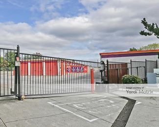 Photo 4 of Public Storage - 3716 Stanley Blvd, Pleasanton, CA