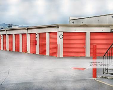 Storage Units for Rent available at 680 Hegenberger Road, Oakland, CA 94621