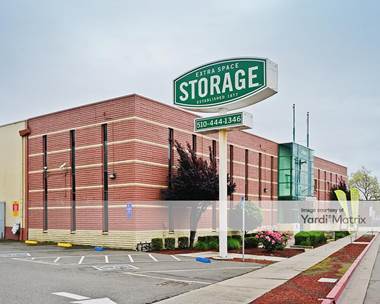 Storage Units for Rent available at 300 Market Street, Oakland, CA 94607