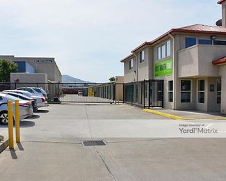 Photo 2 of Extra Space Storage - 2580 Monument Blvd, Concord, CA