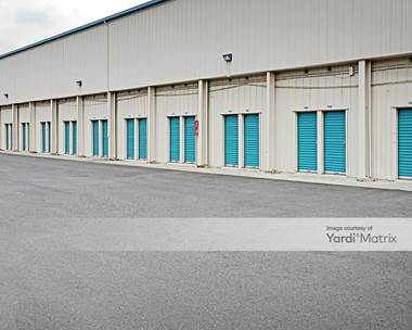 Storage Units for Rent available at 2201 Clement Avenue, Alameda, CA 94501