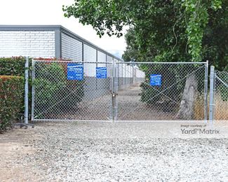 Photo 2 of Extra Space Storage - 8900 Murray Avenue, Gilroy, CA