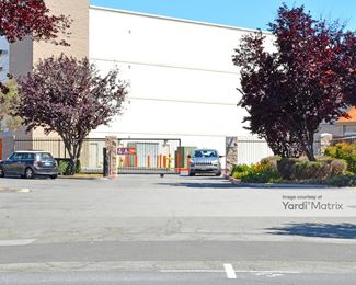 Photo 2 of Public Storage - 1060 Stewart Drive, Sunnyvale, CA