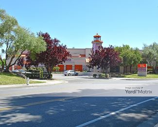 Photo 3 of Public Storage - 1060 Stewart Drive, Sunnyvale, CA