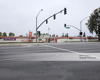 Photo 2 of Public Storage - 475 Tully Road, San Jose, CA
