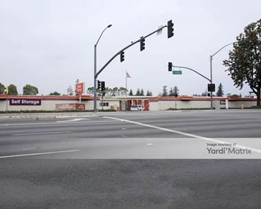 Storage Units for Rent available at 475 Tully Road, San Jose, CA 95111