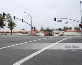 Photo 4 of Public Storage - 475 Tully Road, San Jose, CA