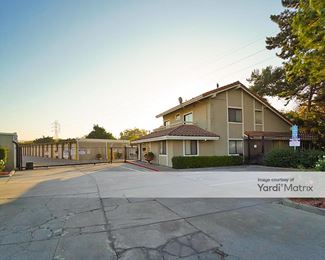 Photo 3 of SecureSpace Self Storage - 900 Lonus Street, San Jose, CA
