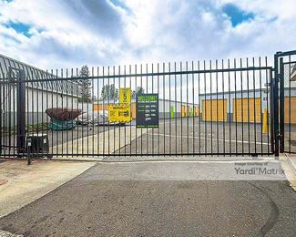 Photo 2 of Extra Space Storage - 601 Martin Avenue, Rohnert Park, CA