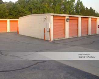 Photo 4 of Public Storage - 5801 Woodcliff Road, Bowie, MD